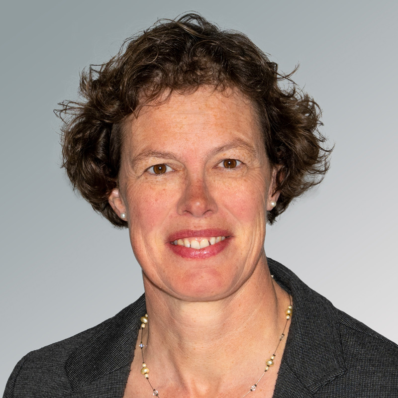Dr.  Claudia Meistermann